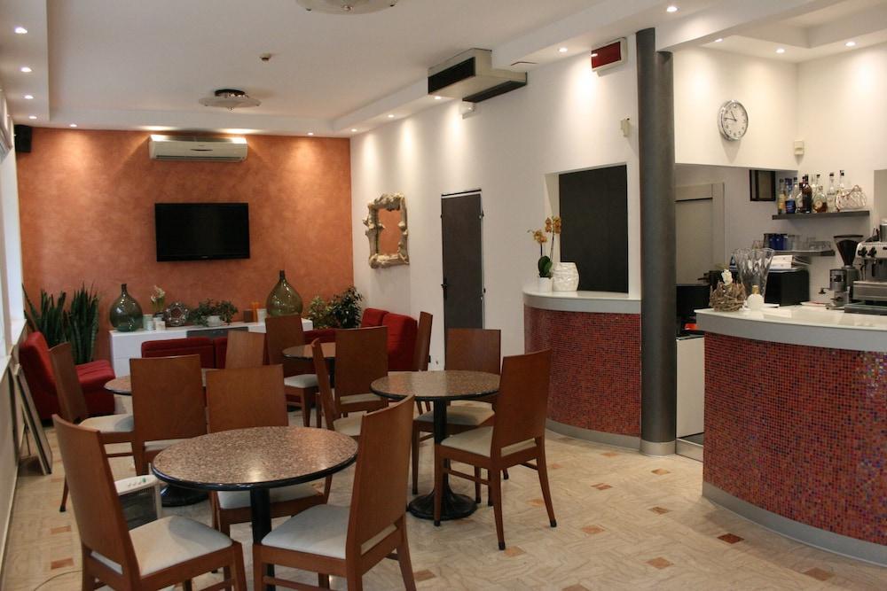 Hotel Ardesia ريميني المظهر الخارجي الصورة