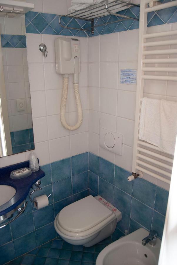 Hotel Ardesia ريميني المظهر الخارجي الصورة