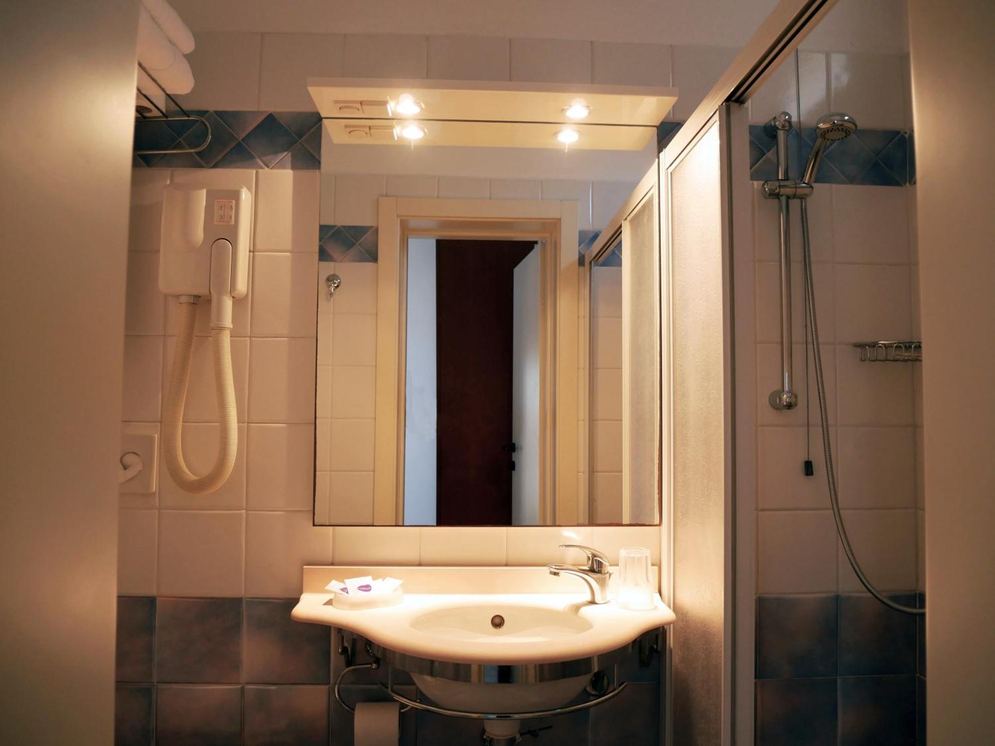 Hotel Ardesia ريميني المظهر الخارجي الصورة